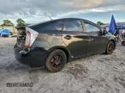 ✅ 2014 Toyota Prius Four • VIN: JTDKN3DU6E1744924 • Lot: 96581235. Wystawiony na Copart z przebiegiem 245 163 mil. Bezpłatny archiwum sprzedaży aukcyjnych z USA i szczegółowy raport historii pojazdu na DreamBid. Zdjęcie 3.