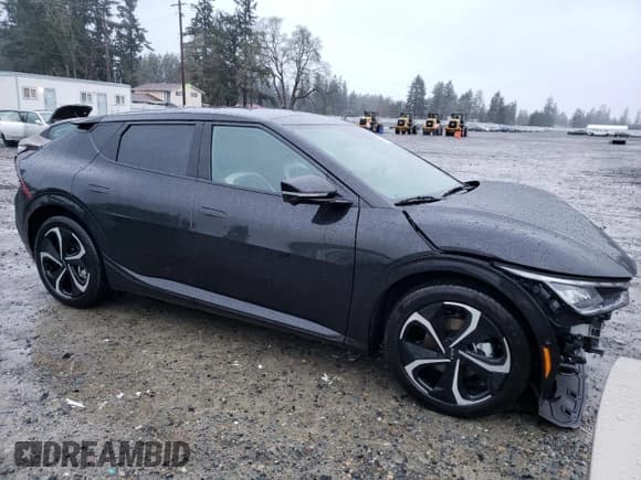 ✅ 2024 Kia EV6 GT-Line • VIN: KNDC4DLC9R5209512 • Lot: 46708445. Wystawiony na Copart z przebiegiem 3 119 mil. Bezpłatny archiwum sprzedaży aukcyjnych z USA i szczegółowy raport historii pojazdu na DreamBid. Zdjęcie 4.