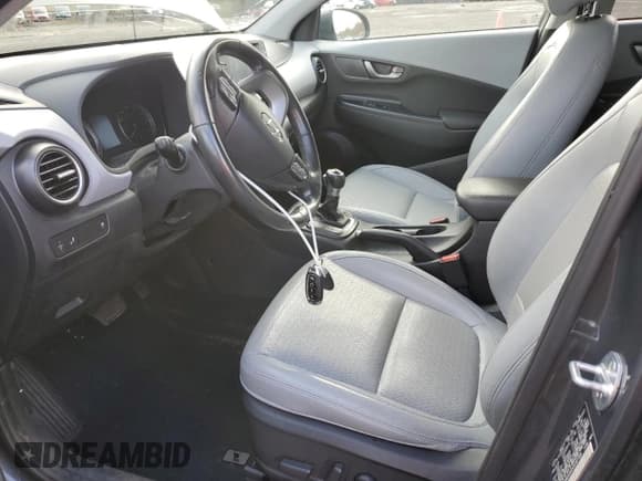 ✅ 2018 Hyundai Kona Limited • VIN: KM8K3CA53JU167728 • Лот: 90830295. Опубликован ранее на Copart с пробегом 111 550 миль. Бесплатный доступ к архиву аукционных продаж из США и подробный отчёт об истории автомобиля на DreamBid. Изображение 7.