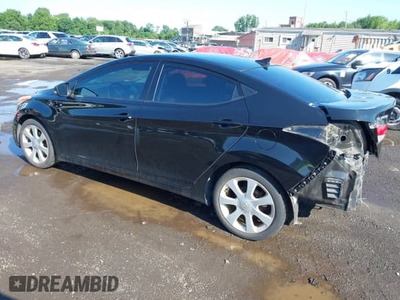✅ 2013 Hyundai Elantra Limited • VIN: KMHDH4AE2DU983561 • Лот: 42540229. Опубликован ранее на IAAI с пробегом 84 796 миль. Бесплатный доступ к архиву аукционных продаж из США и подробный отчёт об истории автомобиля на DreamBid. Изображение 3.