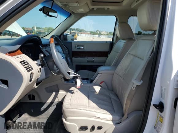 ✅ 2009 Ford Flex Limited • VIN: 2FMEK63C29BA16863 • Lot: 70403535. Wystawiony na Copart z przebiegiem 291 066 mil. Bezpłatny archiwum sprzedaży aukcyjnych z USA i szczegółowy raport historii pojazdu na DreamBid. Zdjęcie 7.