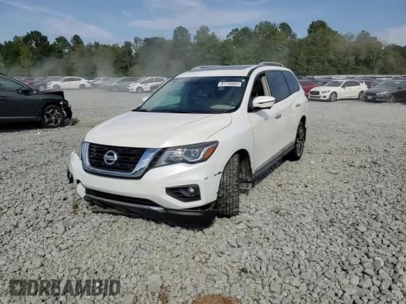 ✅ 2017 Nissan Pathfinder Platinum • VIN: 5N1DR2MM5HC615021 • Lot: 81746665. Wystawiony na Copart z przebiegiem 100 408 mil. Bezpłatny archiwum sprzedaży aukcyjnych z USA i szczegółowy raport historii pojazdu na DreamBid. Zdjęcie 14.
