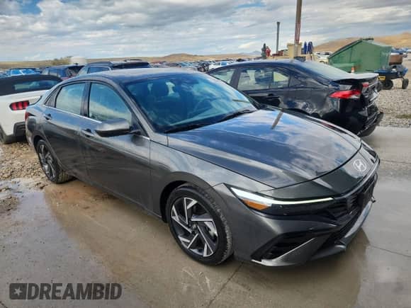 2025 Hyundai Elantra SEL Convenience z VIN KMHLS4DG3SU972172, wystawiony jako Copart lot #86272225 z przebiegiem 8 642 mil mil oraz Nie do naprawy • Non repairable. Historia ofert i sprzedaży dostępna na DreamBid. Obrazek 4.