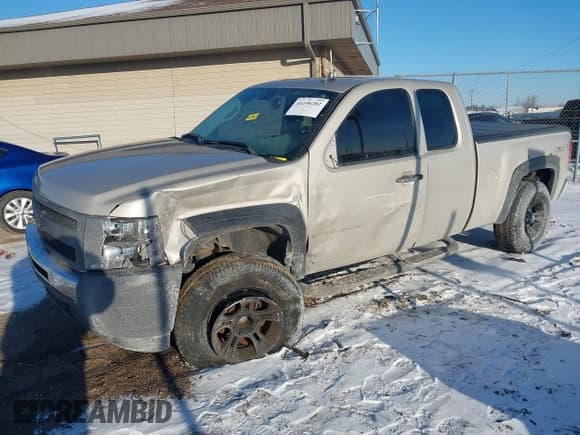 ✅ 2009 Chevrolet Silverado 1500 LS • VIN: 1GCEK19C59Z111512 • Lot: 41196202. Listed on IAAI with 124,725 mi. Free auction sales archive from the USA and detailed vehicle history report at DreamBid. Image 18.
