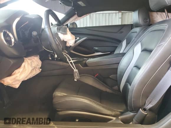 2023 Chevrolet Camaro 2LT with VIN 1G1FD1RX4P0157084, listed as a Copart auction lot 85086045 with 45,369 mi miles and Salvage title. Bid and sale history available at DreamBid. Image 7.