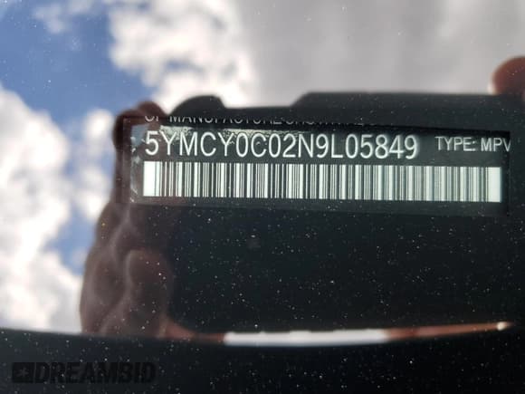 ✅ 2022 BMW X6 M • VIN: 5YMCY0C02N9L05849 • Lot: 50930984. Wystawiony na Copart z przebiegiem 11 766 mil. Bezpłatny archiwum sprzedaży aukcyjnych z USA i szczegółowy raport historii pojazdu na DreamBid. Zdjęcie 13.