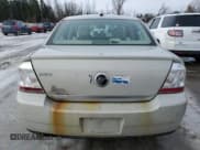 ✅ 2008 Mercury Sable • VIN: 1MEHM40WX8G612680 • Lot: 84397804. Wystawiony na Copart z przebiegiem 188 103 mil. Bezpłatny archiwum sprzedaży aukcyjnych z USA i szczegółowy raport historii pojazdu na DreamBid. Zdjęcie 6.