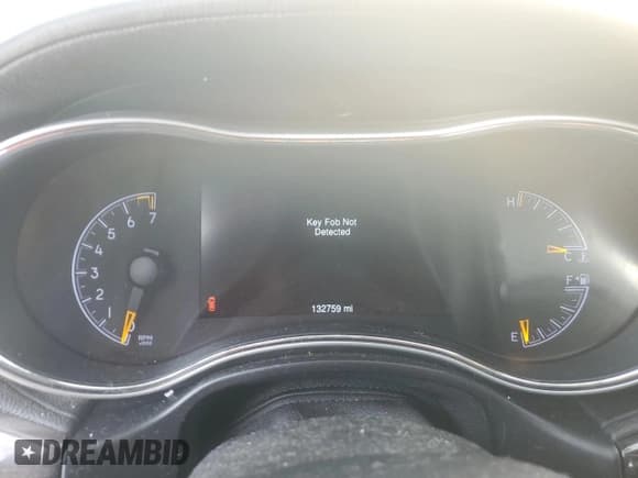 ✅ 2015 Jeep Grand Cherokee Laredo • VIN: 1C4RJFAG7FC676519 • Lot: 45568525. Listed on Copart with 132,759 mi. Free auction sales archive from the USA and detailed vehicle history report at DreamBid. Image 9.