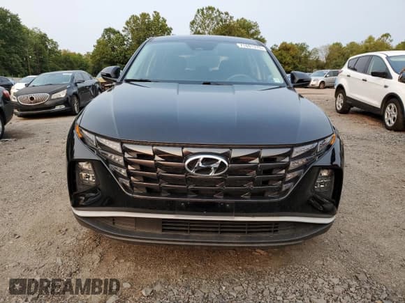 ✅ 2022 Hyundai Tucson SE • VIN: 5NMJACAEXNH060324 • Lot: 71691375. Wystawiony na Copart z przebiegiem 19 765 mil. Bezpłatny archiwum sprzedaży aukcyjnych z USA i szczegółowy raport historii pojazdu na DreamBid. Zdjęcie 5.