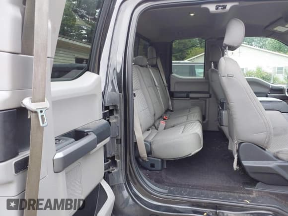 ✅ 2015 Ford F-150 XLT • VIN: 1FTEX1EP0FFC45917 • Лот: 43043724. Опубликован ранее на IAAI с пробегом 132 797 миль. Бесплатный доступ к архиву аукционных продаж из США и подробный отчёт об истории автомобиля на DreamBid. Изображение 8.