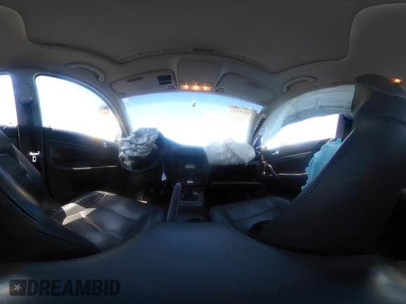 ✅ 2004 Volkswagen Passat GLS • VIN: WVWPD63B54P205877 • Lot: 42857337. Wystawiony na IAAI z przebiegiem 185 255 mil. Bezpłatny archiwum sprzedaży aukcyjnych z USA i szczegółowy raport historii pojazdu na DreamBid. Zdjęcie 19.