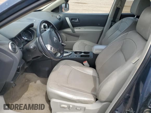 ✅ 2013 Nissan Rogue S • VIN: JN8AS5MV4DW103799 • Lot: 70059275. Wystawiony na Copart z przebiegiem 140 566 mil. Bezpłatny archiwum sprzedaży aukcyjnych z USA i szczegółowy raport historii pojazdu na DreamBid. Zdjęcie 7.