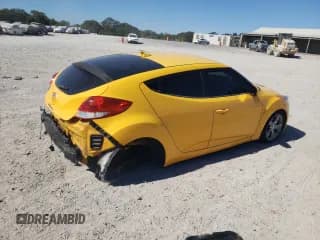 ✅ 2015 Hyundai Veloster • VIN: KMHTC6AD4FU227374 • Lot: 76863014. Wystawiony na Copart z przebiegiem 122 928 mil. Bezpłatny archiwum sprzedaży aukcyjnych z USA i szczegółowy raport historii pojazdu na DreamBid. Zdjęcie 3.