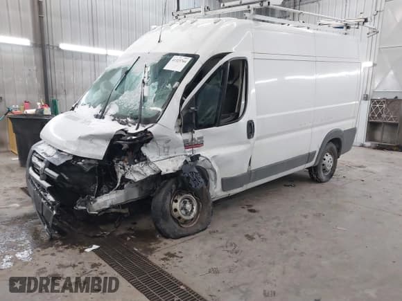 ✅ 2014 Ram ProMaster Cargo • VIN: 3C6TRVCG4EE101220 • Lot: 41323764. Wystawiony na IAAI z przebiegiem 270 810 mil. Bezpłatny archiwum sprzedaży aukcyjnych z USA i szczegółowy raport historii pojazdu na DreamBid. Zdjęcie 2.
