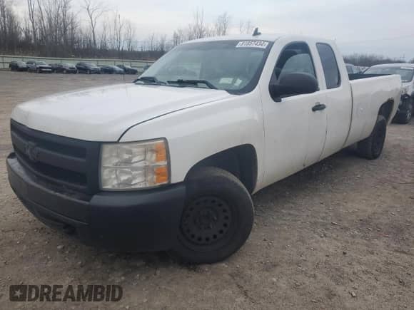 2008 Chevrolet Silverado 1500 Work Truck with VIN 1GCEC19J18E157842, listed as a Copart auction lot 81857434 with Not provided miles and Clean title. Bid and sale history available at DreamBid. Image 1.