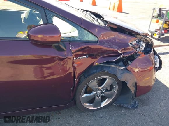 ✅ 2013 Toyota Prius One • VIN: JTDKN3DU1D5579548 • Lot: 43422592. Listed on IAAI with 211,293 mi. Free auction sales archive from the USA and detailed vehicle history report at DreamBid. Image 6.