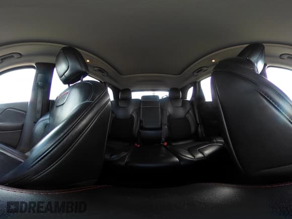 ✅ 2019 Jeep Cherokee Trailhawk • VIN: 1C4PJMBX7KD200334 • Лот: 43383144. Опубликован ранее на IAAI с пробегом 245 711 миль. Бесплатный доступ к архиву аукционных продаж из США и подробный отчёт об истории автомобиля на DreamBid. Изображение 19.