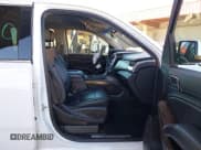 ✅ 2016 Chevrolet Suburban LT • VIN: 1GNSCHKC8GR465273 • Lot: 43622891. Wystawiony na IAAI z przebiegiem 177 835 mil. Bezpłatny archiwum sprzedaży aukcyjnych z USA i szczegółowy raport historii pojazdu na DreamBid. Zdjęcie 5.