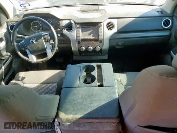 ✅ 2014 Toyota Tundra SR5 • VIN: 5TFEM5F1XEX075732 • Lot: 82333035. Wystawiony na Copart z przebiegiem 278 549 mil. Bezpłatny archiwum sprzedaży aukcyjnych z USA i szczegółowy raport historii pojazdu na DreamBid. Zdjęcie 8.