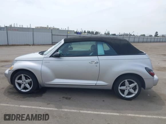 ✅ 2005 Chrysler PT Cruiser GT • VIN: 3C3AY75S15T265900 • Lot: 42015046. Listed on IAAI with 168,672 mi. Free auction sales archive from the USA and detailed vehicle history report at DreamBid. Image 14.