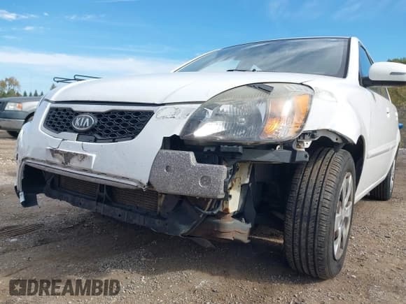 ✅ 2011 Kia Rio LX • VIN: KNADH4A3XB6921522 • Lot: 43566833. Wystawiony na IAAI z przebiegiem 153 096 mil. Bezpłatny archiwum sprzedaży aukcyjnych z USA i szczegółowy raport historii pojazdu na DreamBid. Zdjęcie 6.