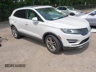 ✅ 2015 Lincoln MKC • VIN: 5LMTJ2AH1FUJ32057 • Lot: 42495924. Wystawiony na IAAI z przebiegiem 82 125 mil. Bezpłatny archiwum sprzedaży aukcyjnych z USA i szczegółowy raport historii pojazdu na DreamBid. Zdjęcie 1.