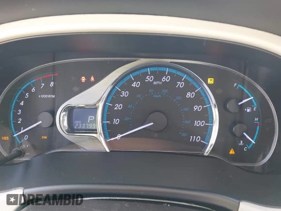 ✅ 2014 Toyota Sienna XLE • VIN: 5TDYK3DC5ES510156 • Lot: 43828821. Listed on IAAI with 233,799 mi. Free auction sales archive from the USA and detailed vehicle history report at DreamBid. Image 7.