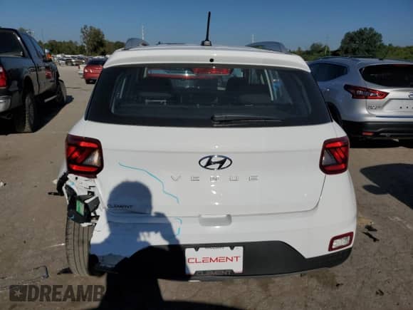 2024 Hyundai Venue SEL z VIN KMHRC8A3XRU320000, wystawiony jako Copart lot #74366054 z przebiegiem 168 mil mil oraz Szkoda całkowita • Salvage title. Historia ofert i sprzedaży dostępna na DreamBid. Obrazek 6.