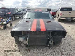 ✅ 2014 Dodge Challenger SXT • VIN: 2C3CDYAG1EH208309 • Lot: 79925444. Wystawiony na Copart z przebiegiem Nie podano. Bezpłatny archiwum sprzedaży aukcyjnych z USA i szczegółowy raport historii pojazdu na DreamBid. Zdjęcie 5.