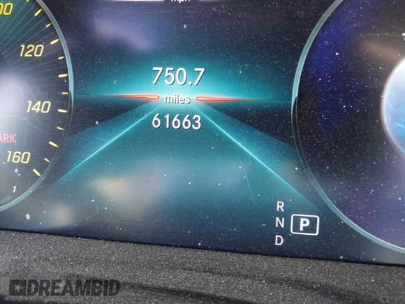 ✅ 2020 Mercedes-Benz C 300 • VIN: WDDWF8EB9LR551406 • Lot: 41958407. Wystawiony na IAAI z przebiegiem 61 663 mil. Bezpłatny archiwum sprzedaży aukcyjnych z USA i szczegółowy raport historii pojazdu na DreamBid. Zdjęcie 7.