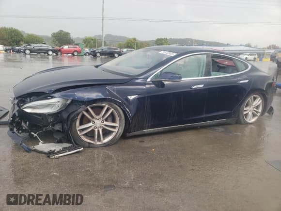 ✅ 2012 Tesla Model S Performance • VIN: 5YJSA1CP2CFP01925 • Lot: 71630305. Wystawiony na Copart z przebiegiem 68 029 mil. Bezpłatny archiwum sprzedaży aukcyjnych z USA i szczegółowy raport historii pojazdu na DreamBid. Zdjęcie 1.