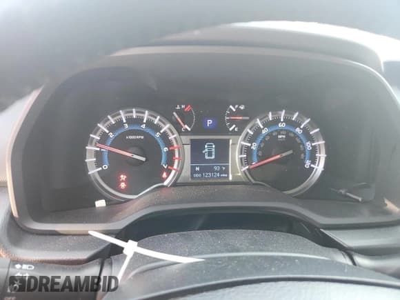 ✅ 2017 Toyota 4Runner TRD Off Road Premium • VIN: JTEBU5JR9H5430143 • Lot: 80208125. Listed on Copart with 123,124 mi. Free auction sales archive from the USA and detailed vehicle history report at DreamBid. Image 9.