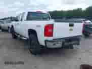 ✅ 2013 Chevrolet Silverado 2500HD Work Truck • VIN: 1GC2KVCG7DZ403046 • Lot: 42442506. Wystawiony na IAAI z przebiegiem 304 543 mil. Bezpłatny archiwum sprzedaży aukcyjnych z USA i szczegółowy raport historii pojazdu na DreamBid. Zdjęcie 3.