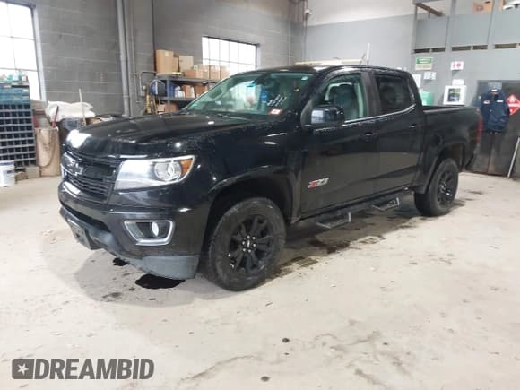 ✅ 2018 Chevrolet Colorado 4WD Z71 • VIN: 1GCGTDEN8J1170569 • Лот: 43600510. Опубликован ранее на IAAI с пробегом 157 198 миль. Бесплатный доступ к архиву аукционных продаж из США и подробный отчёт об истории автомобиля на DreamBid. Изображение 2.