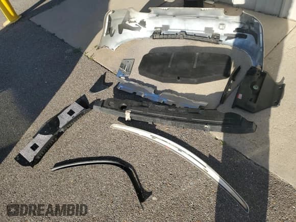 ✅ 2014 Mercedes-Benz SLK 250 • VIN: WDDPK4HA7EF079352 • Lot: 86098455. Wystawiony na Copart z przebiegiem 128 260 mil. Bezpłatny archiwum sprzedaży aukcyjnych z USA i szczegółowy raport historii pojazdu na DreamBid. Zdjęcie 12.