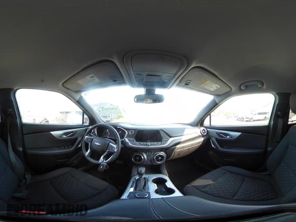 ✅ 2020 Chevrolet Blazer LT • VIN: 3GNKBHRS7LS600752 • Lot: 42927673. Listed on IAAI with 67,885 mi. Free auction sales archive from the USA and detailed vehicle history report at DreamBid. Image 18.