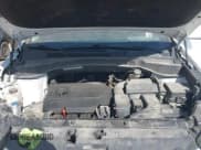 ✅ 2017 Hyundai Santa Fe 2.4L • VIN: 5NMZUDLB6HH022905 • Lot: 43361656. Wystawiony na IAAI z przebiegiem 145 406 mil. Bezpłatny archiwum sprzedaży aukcyjnych z USA i szczegółowy raport historii pojazdu na DreamBid. Zdjęcie 10.