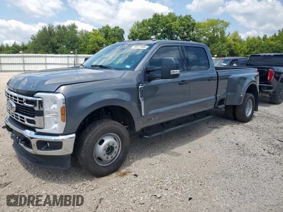 ✅ 2024 Ford F-350 XL • VIN: 1FT8W3DT7REE03092 • Лот: 68317695. Опубликован ранее на Copart с пробегом 22 381 миль. Бесплатный доступ к архиву аукционных продаж из США и подробный отчёт об истории автомобиля на DreamBid. Изображение 1.
