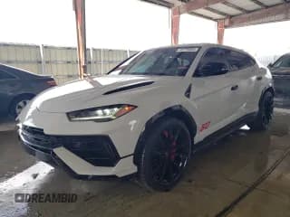 ✅ 2023 Lamborghini Urus S • VIN: ZPBUB3ZL4PLA27312 • Лот: 49779504. Опубликован ранее на Copart с пробегом 3 929 миль. Бесплатный доступ к архиву аукционных продаж из США и подробный отчёт об истории автомобиля на DreamBid. Изображение 1.