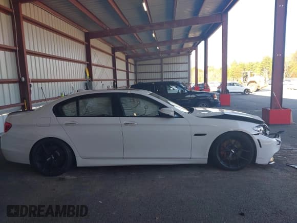 ✅ 2015 BMW 5 Series 535i xDrive • VIN: WBA5B3C59FD548778 • Lot: 43380053. Listed on IAAI with 135,001 mi. Free auction sales archive from the USA and detailed vehicle history report at DreamBid. Image 13.