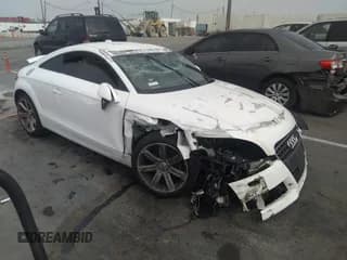 ✅ 2009 Audi TT • VIN: TRUJF38JX91012381 • Lot: 39113385. Wystawiony na IAAI z przebiegiem 74 427 mil. Bezpłatny archiwum sprzedaży aukcyjnych z USA i szczegółowy raport historii pojazdu na DreamBid. Zdjęcie 1.