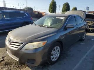 2011 Toyota Camry LE with VIN JTNBF3EKXB3008073, listed as a Copart auction lot 90292645 with 141,990 mi miles and Salvage title. Bid and sale history available at DreamBid. Image 1.