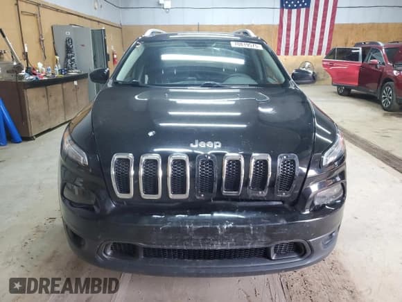 ✅ 2017 Jeep Cherokee 75th Anniversary Edition • VIN: 1C4PJMCB0HW657518 • Lot: 70819575. Wystawiony na Copart z przebiegiem 168 897 mil. Bezpłatny archiwum sprzedaży aukcyjnych z USA i szczegółowy raport historii pojazdu na DreamBid. Zdjęcie 5.