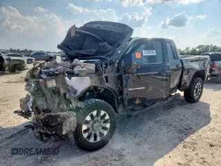 ✅ 2021 Chevrolet Silverado 2500HD LTZ • VIN: 1GC4YPEY0MF153434 • Lot: 81090355. Listed on Copart with 200,219 mi. Free auction sales archive from the USA and detailed vehicle history report at DreamBid. Image 1.