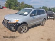 ✅ 2010 Hyundai Santa Fe GLS • VIN: 5NMSG3AB0AH379881 • Лот: 43076055. Опубликован ранее на IAAI с пробегом 191 602 миль. Бесплатный доступ к архиву аукционных продаж из США и подробный отчёт об истории автомобиля на DreamBid. Изображение 2.