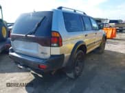 ✅ 2004 Mitsubishi Montero Sport LS • VIN: JA4MT21R44J001017 • Лот: 42802590. Опубликован ранее на IAAI с пробегом 267 856 миль. Бесплатный доступ к архиву аукционных продаж из США и подробный отчёт об истории автомобиля на DreamBid. Изображение 4.