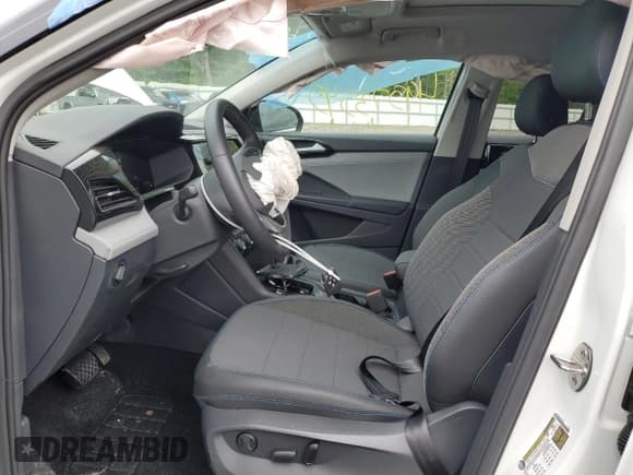 ✅ 2024 Volkswagen Taos SE Black • VIN: 3VVLX7B29RM121251 • Lot: 49573545. Listed on Copart with 4,975 mi. Free auction sales archive from the USA and detailed vehicle history report at DreamBid. Image 7.