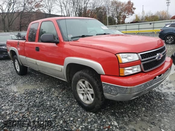 ✅ 2006 Chevrolet Silverado 1500 LT1 • VIN: 1GCEK19Z46Z147059 • Lot: 92125405. Listed on Copart with 102,514 mi. Free auction sales archive from the USA and detailed vehicle history report at DreamBid. Image 4.