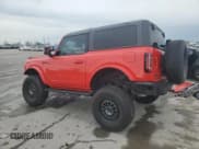 ✅ 2023 Ford Bronco • VIN: 1FMDE5AHXPLC15412 • Lot: 50881875. Wystawiony na Copart z przebiegiem 437 mil. Bezpłatny archiwum sprzedaży aukcyjnych z USA i szczegółowy raport historii pojazdu na DreamBid. Zdjęcie 2.