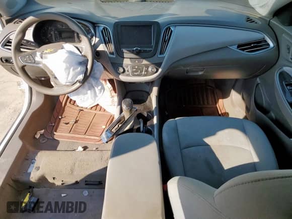 2018 Chevrolet Malibu LS z VIN 1G1ZC5ST4JF225290, wystawiony jako Copart lot #85158095 z przebiegiem Nie podano mil oraz Czysty tytuł • Clean title. Historia ofert i sprzedaży dostępna na DreamBid. Obrazek 8.